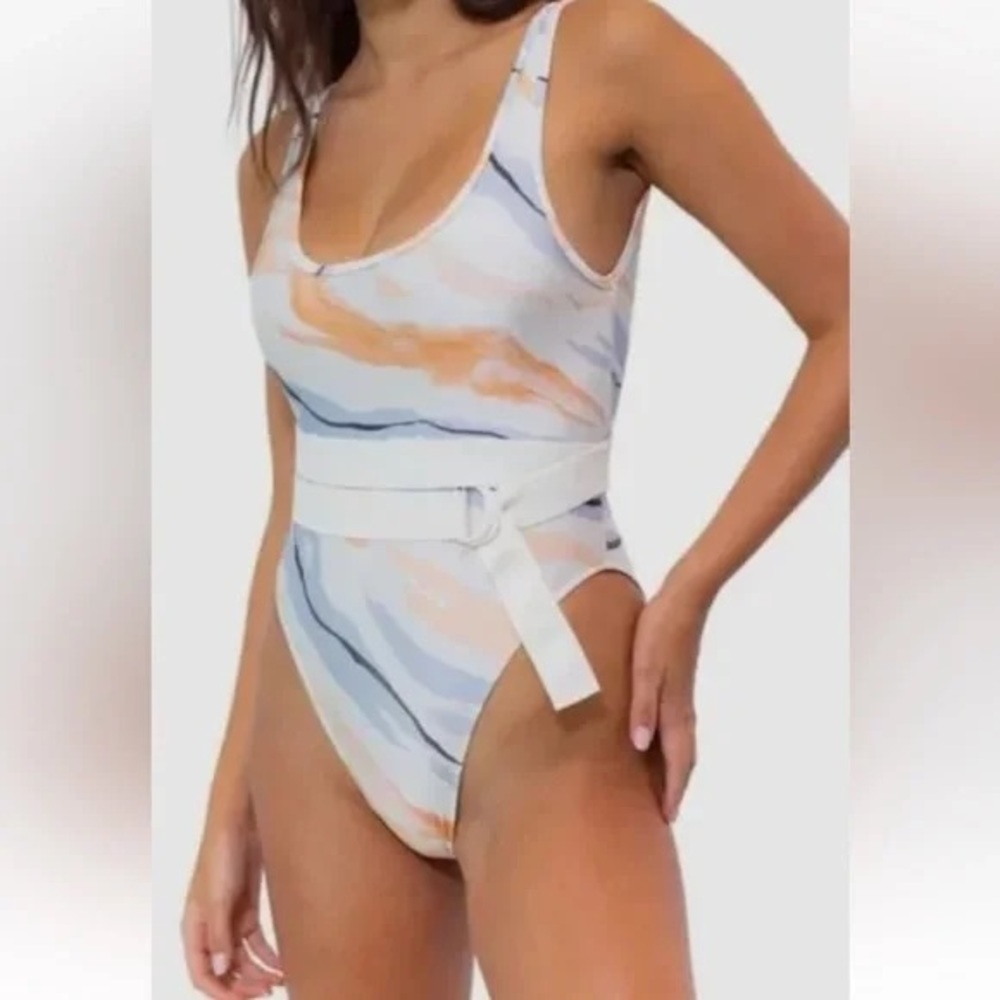 NEW Revel Rey White Ryan ​Abstract Belted One Piece Swimsuit M